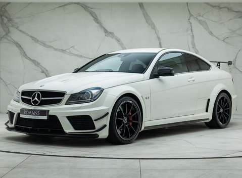 Mercedes-Benz C63 AMG Black Series 1
