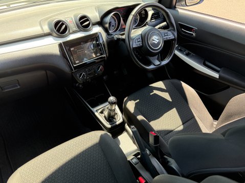 Suzuki Swift SZ-L DUALJET MHEV 18