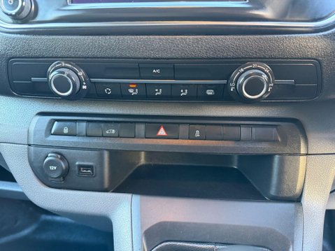 Peugeot Expert 1.6 BlueHDi 1000 Professional Standard Panel Van 6dr Diesel Manual MWB Euro 40