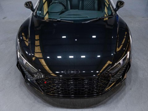 Audi R8 5.2 FSI V10 Spyder 2dr Petrol S Tronic quattro Euro 6 (s/s) (570 ps) 18