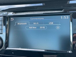 Nissan Qashqai 1.3 Qashqai N-Connecta DiG-T 5dr 38