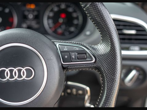 Audi Q3 2.0 Q3 S Line+ TDI Quattro 4WD 5dr 44