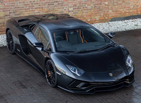 Lamborghini Aventador S LP740-4 Roadster 11