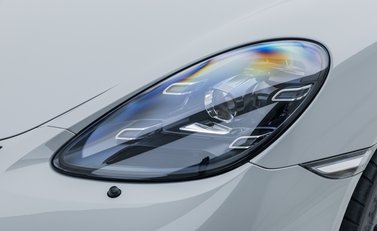 Porsche Cayman GT4 718 34