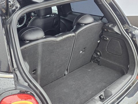 Mini Hatch JOHN COOPER WORKS 22