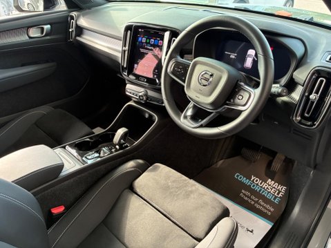Volvo XC40 2.0 B4 MHEV Plus Dark DCT Auto Euro 6 (s/s) 5dr 18