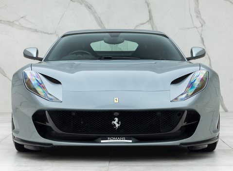 Ferrari 812 Superfast 4