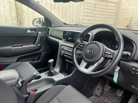 Kia Sportage 1.6 CRDi MHEV 2 SUV 5dr Diesel Hybrid Manual Euro 6 (s/s) (134 bhp) 18