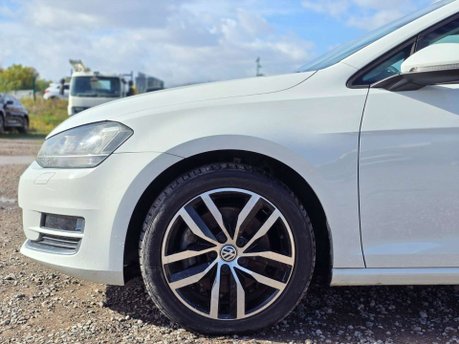Volkswagen Golf 1.4 TSI BlueMotion Tech S Hatchback 5dr Petrol DSG Euro 6 (s/s) (125 ps) 34