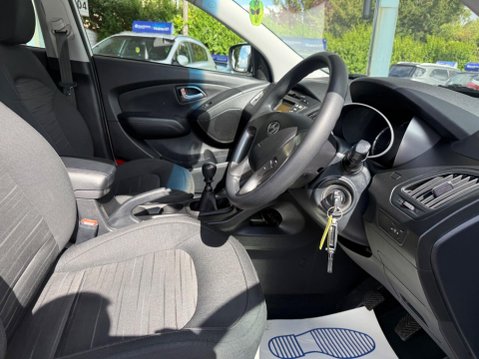 Hyundai ix35 1.6 GDi S Euro 5 5dr 23
