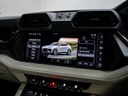 Lamborghini Urus 4.0 V8 BiTurbo 25.9kWh SE SUV 5dr Petrol Plug-in Hybrid Auto 4WD Euro 6 (80 41