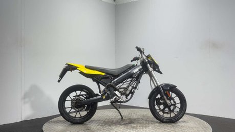 Derbi Senda 50 DRD 2 STROKE PROJECT BIKE 50CC SUPERMOTO GEARED 50 1