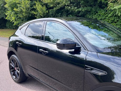 Jaguar E-Pace 2.0 D204 MHEV R-Dynamic SE Auto AWD Euro 6 (s/s) 5dr 8