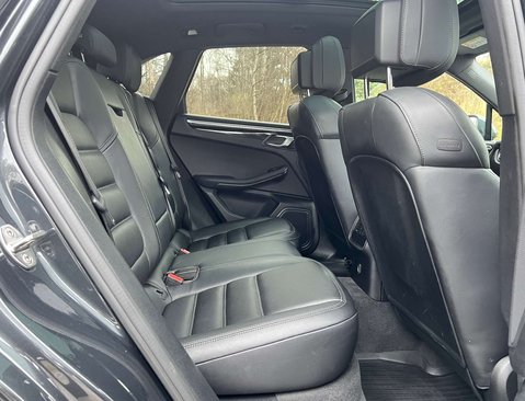 Porsche Macan 3.0 Macan S Semi-Auto 4WD 5dr 50