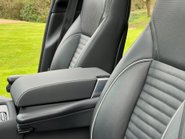 Land Rover Discovery METROPOLITAN EDITION MHEV 13