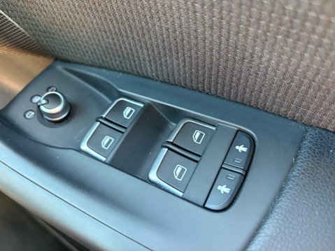 Audi Q3 2.0 TDI QUATTRO S LINE 22