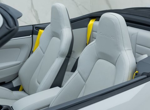 Porsche 911 Turbo S Cabriolet (992) 28