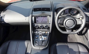 Jaguar F-Type V6 S Convertible 28