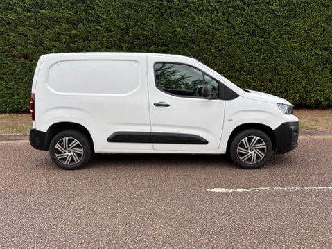 Peugeot Partner 1.5 BlueHDi 1000 Professional Standard Panel Van SWB Euro 6 5dr 3