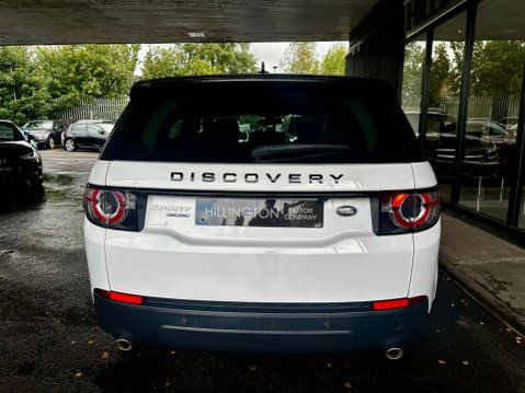 Land Rover Discovery Sport 2.0 TD4 HSE Black Auto 4WD Euro 6 (s/s) 5dr 18