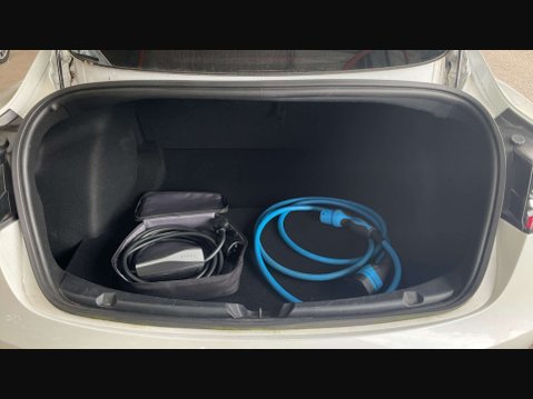 Tesla Model 3 Model 3 Long Range AWD 4WD 4dr 9