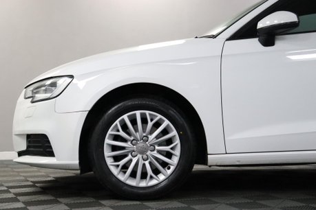 Audi A3 SPORTBACK TFSI SE TECHNIK 24