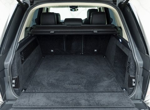 Land Rover Range Rover D300 Westminster Black Edition 26