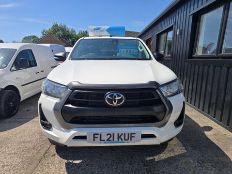 Toyota Hilux ACTIVE 4WD D-4D DCB 2