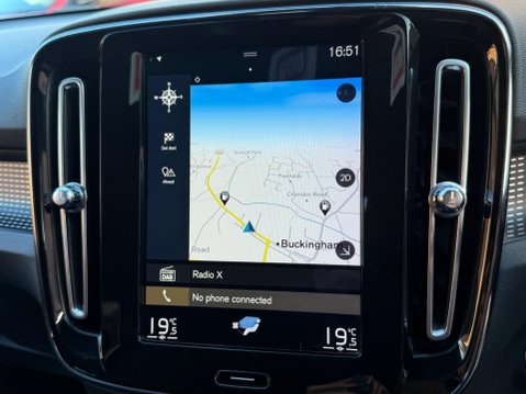 Volvo XC40 2.0 D3 R-Design Euro 6 (s/s) 5dr 17