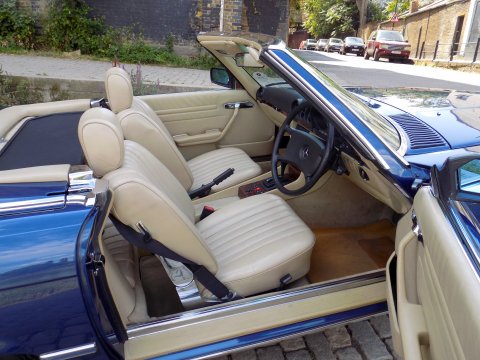 Mercedes-Benz SL Series 380 SL 22