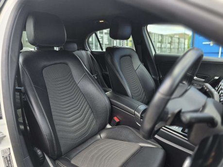 Mercedes-Benz A Class 1.5 A180d SE Hatchback 5dr Diesel 7G-DCT Euro 6 (s/s) (116 ps) 12