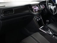 Volkswagen T-Roc SE TDI 34