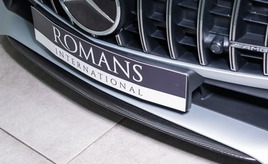 Mercedes-Benz AMG GT R 32