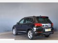Volkswagen Tiguan 2.0 TDI BlueMotion Tech R-Line Edition 4WD Euro 6 (s/s) 5dr 15