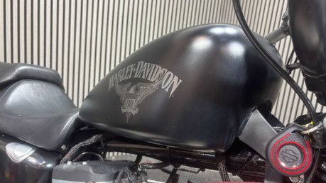 Harley-Davidson Sportster 883 XL883N IRON 2015 20K NEW MOT SERVICED CRUISER BIKE 19