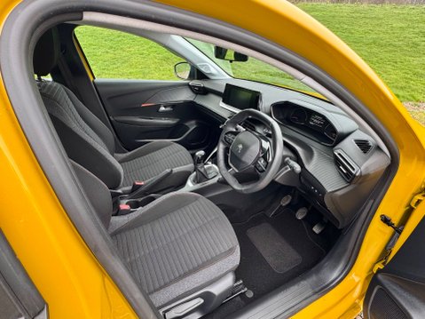 Peugeot 208 PURETECH ACTIVE PREMIUM S/S 14