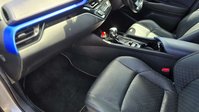 Toyota C-HR 1.8 VVT-h Dynamic SUV 5dr Petrol Hybrid CVT Euro 6 (s/s) (122 ps) 31