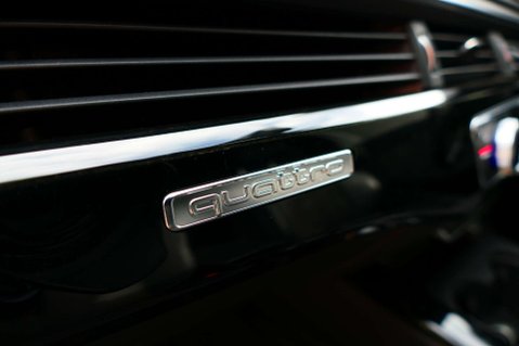 Audi A4 2.0 A4 Black Edition 40 TDI Quattro Semi-Auto 4WD 5dr 32