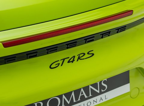 Porsche Cayman GT4 RS (718) 41