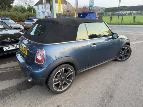 Mini Convertible 1.6 Cooper Euro 5 2dr 7