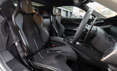 Ferrari SF90 Stradale 12