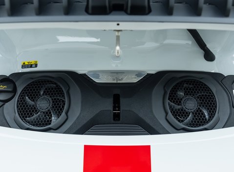 Porsche 911 Carrera 4 GTS (992) 43