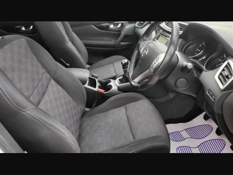 Nissan Qashqai N-CONNECTA DIG-T 16