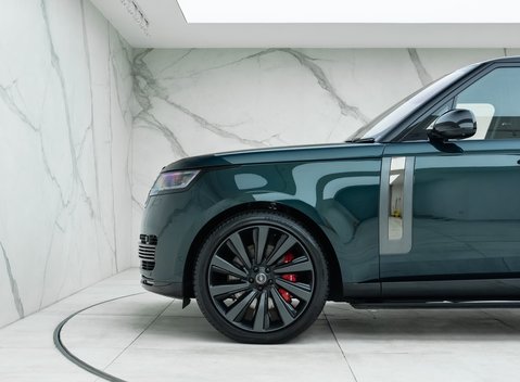 Land Rover Range Rover P530 SV 44