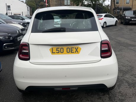 Fiat 500e ICON 7