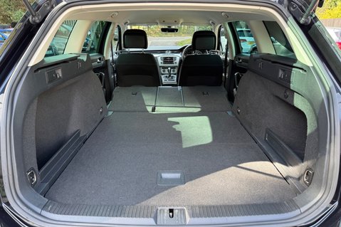 Volkswagen Passat SE BUSINESS TDI BMT DSG - £35 ROAD TAX -ULEZ READY -ADAPTIVE CRUISE CONTROL 19