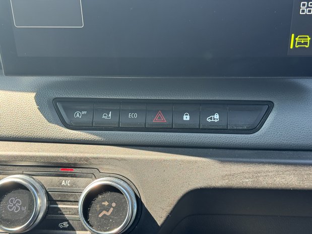 Renault Master LWB L3H2 Medium Roof Advance Air Con Sensors EURO 6 33