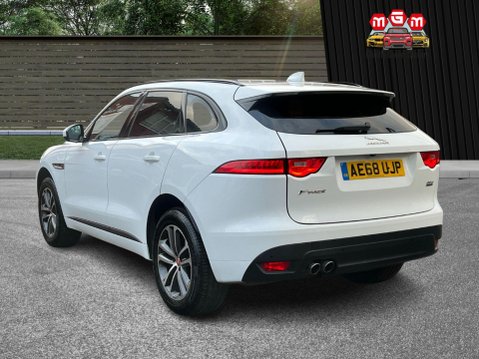Jaguar F-Pace R-SPORT AWD 7