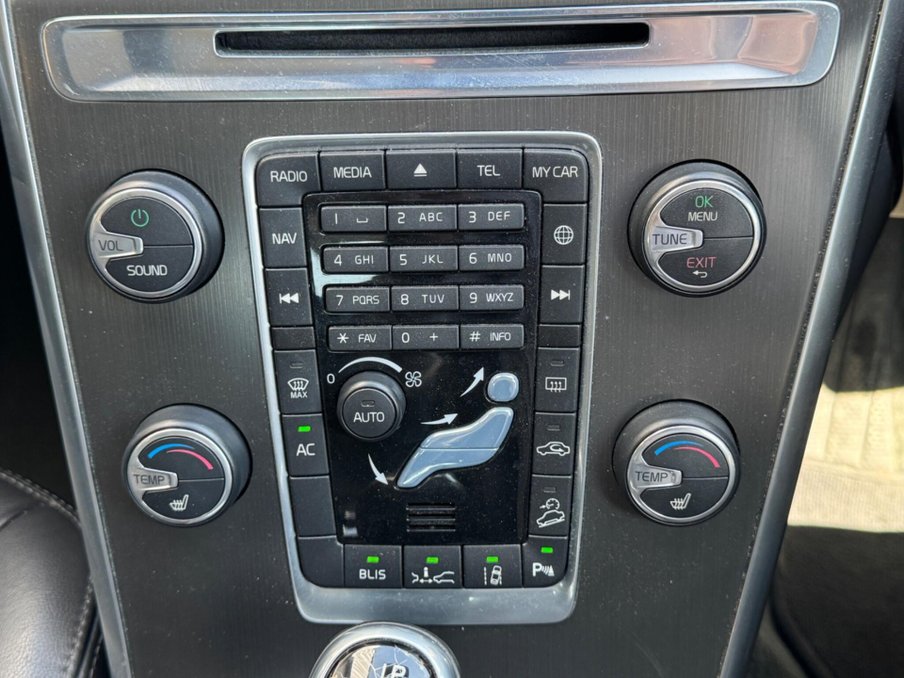 2014 Volvo XC60 — image 10