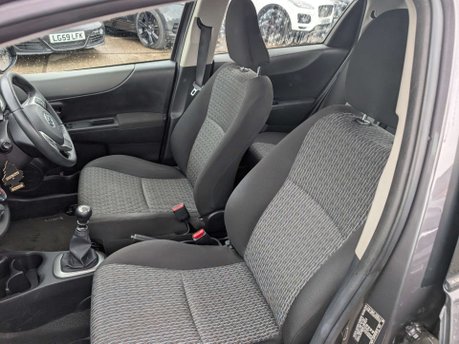 Toyota Yaris 1.3 Yaris TR VVT-i 5dr 21